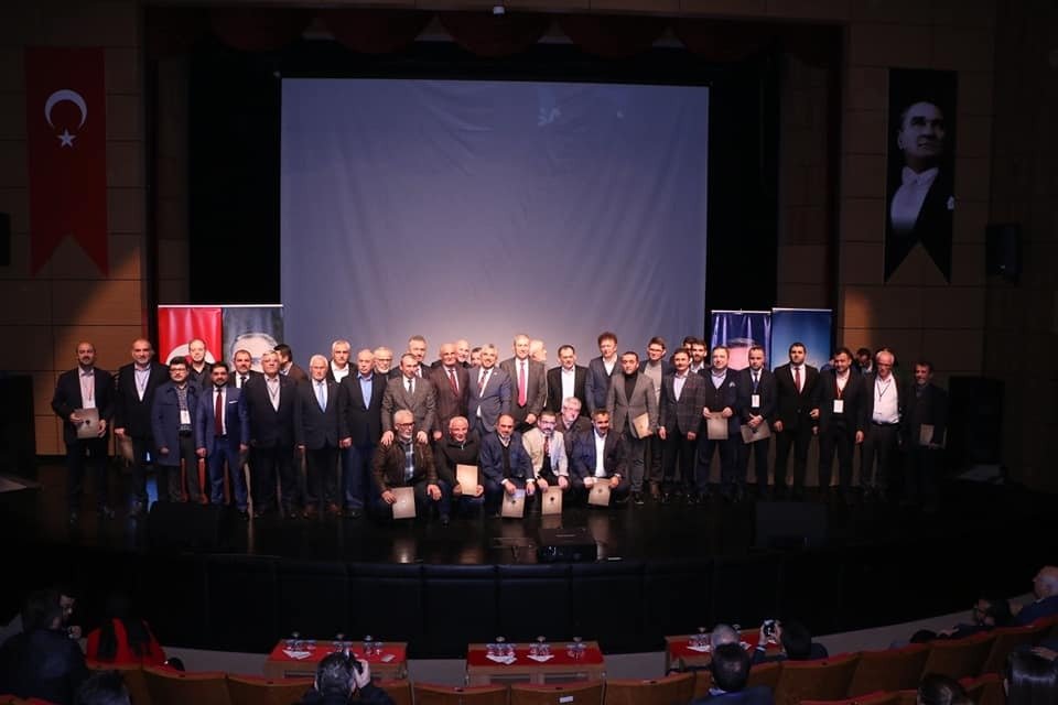 AK PARTİ 'DE ÇOŞKULU BİRLİKTELİK